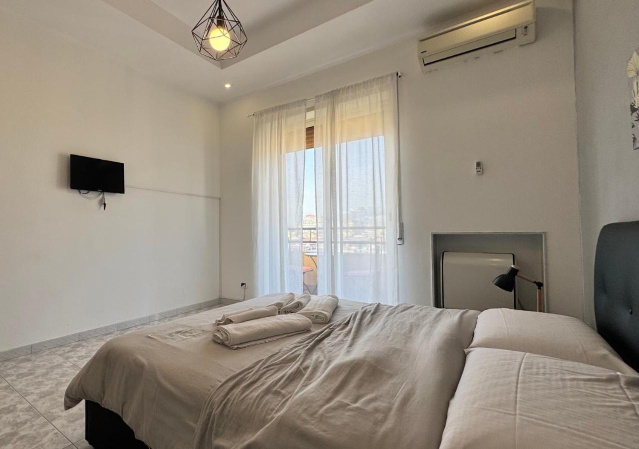 Corso Novara - 8 Posti Letto E Self Check-In Vicino La Stazione Centrale Di Napoli 外观 照片